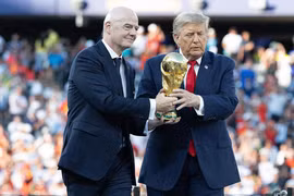 Ông Trump cảnh báo FIFA sẽ ‘sai lầm nghiêm trọng’ nếu phế truất Chủ tịch Infantino