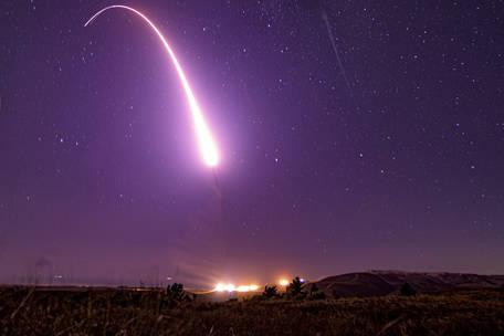 Lầu Năm Góc bảo vệ quyết định hủy vụ thử tên lửa đạn đạo xuyên lục địa đã được lên kế hoạch Lầu Năm Góc bảo vệ quyết định hủy vụ thử tên lửa đạn đạo xuyên lục địa đã được lên kế hoạch