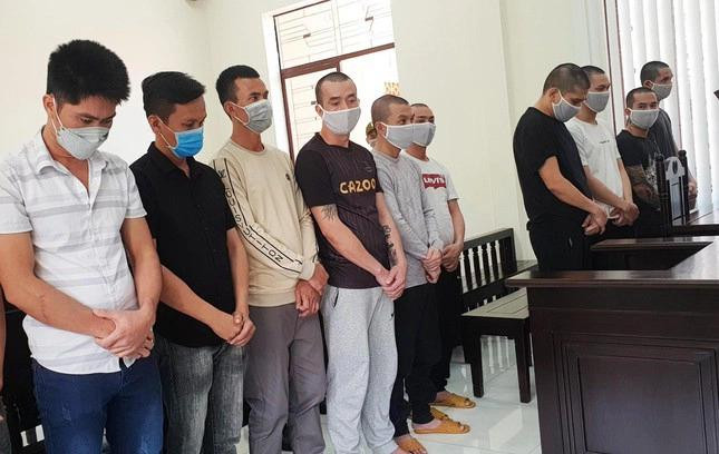 Các bị cáo tại phiên tòa. Ảnh: Zing Các bị cáo tại phiên tòa. Ảnh: Zing