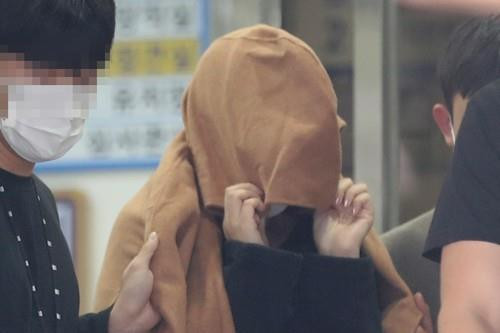 Nghi phạm Lee bị Hàn Quốc dẫn độ sang New Zealand Nghi phạm Lee bị Hàn Quốc dẫn độ sang New Zealand