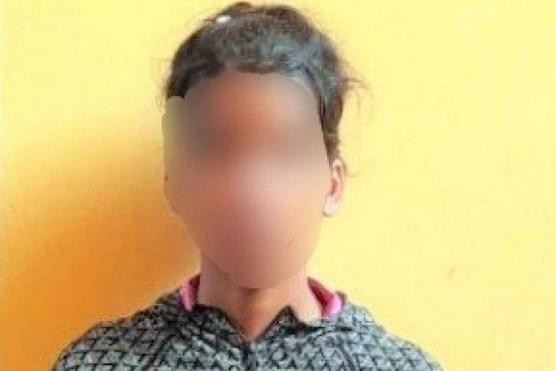 Thiếu nữ N.N.L. tại cơ quan công an. Ảnh: Zing Thiếu nữ N.N.L. tại cơ quan công an. Ảnh: Zing