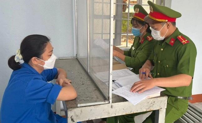 Nguyễn Thị Bích tại cơ quan điều tra Nguyễn Thị Bích tại cơ quan điều tra