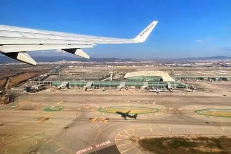 Sân bay El Prat ở Barcelona Sân bay El Prat ở Barcelona