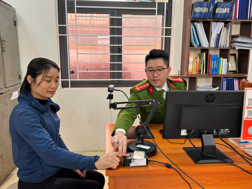 Đại úy Nguyễn Ngọc Quỳnh tích cực trong công tác với Đề án phát triển ứng dụng dữ liệu về dân cư, định danh và xác thực điện tử phục vụ chuyển đổi số