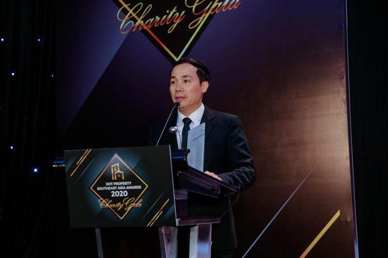 Phó Tổng giám đốc Capital House Vũ Nhật Lâm tại lễ trao giải