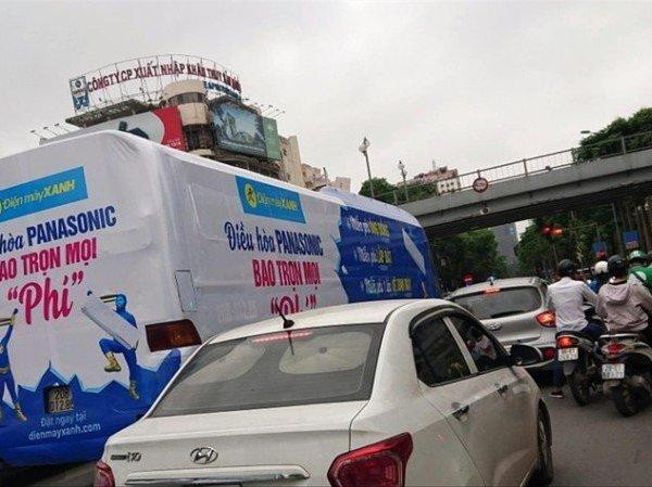 Hà Nội yêu cầu xử lý nghiêm xe ô tô khách dán kín decal quảng cáo Hà Nội yêu cầu xử lý nghiêm xe ô tô khách dán kín decal quảng cáo