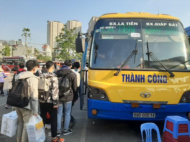 Sinh viên các trường phía Nam được nghỉ Tết sớm để tránh quá tải tàu xe Sinh viên các trường phía Nam được nghỉ Tết sớm để tránh quá tải tàu xe