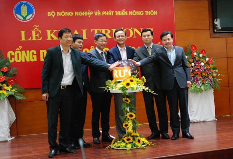 Bộ NN&amp;PTNT là một trong những đơn vị thực hiện dịch vụ công trực tuyến sớm