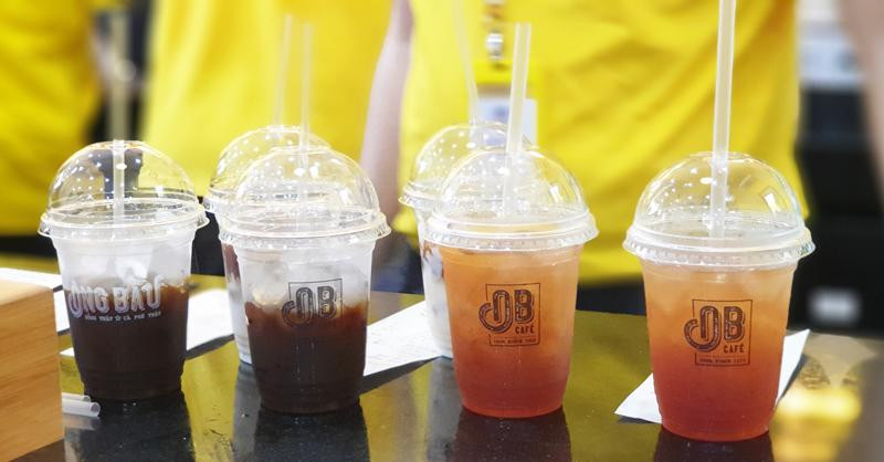 Cà phê thật, trà ổi hồng… là những thức uống rất được lòng khách hàng