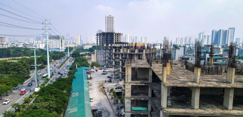 Nhiều toà nhà tại dự án Usilk City vẫn bỏ hoang hơn chục năm qua Nhiều toà nhà tại dự án Usilk City vẫn bỏ hoang hơn chục năm qua