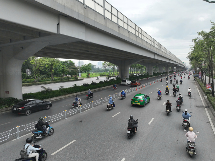 Chính thức phân làn riêng ô tô, xe máy trên đường Phạm Văn Đồng từ 4/7