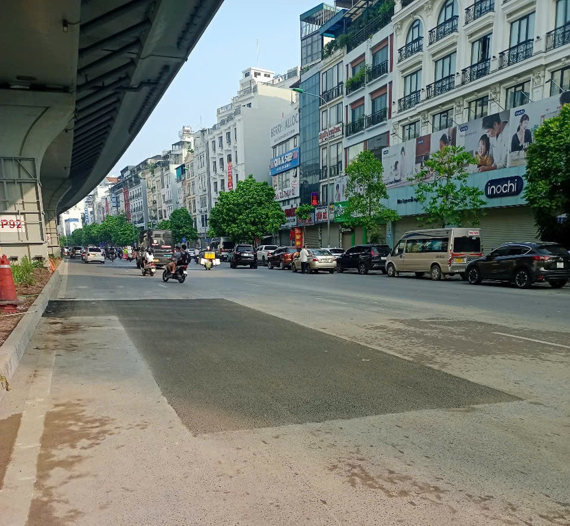 Sự cố hố tử thần sáng nay đã được xử lý xong, trả lại mặt d đường êm thuận Sự cố hố tử thần sáng nay đã được xử lý xong, trả lại mặt d đường êm thuận