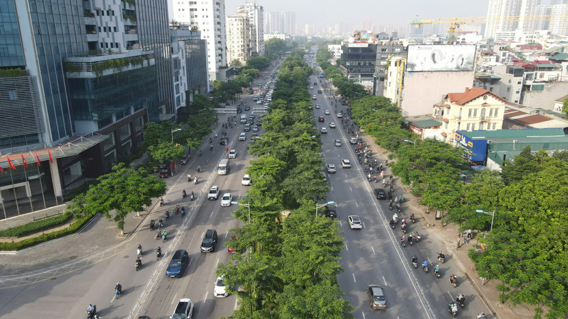 Ghi nhận vào khung giờ cao điểm sáng nay cho thấy, giao thông khá thuận tiện