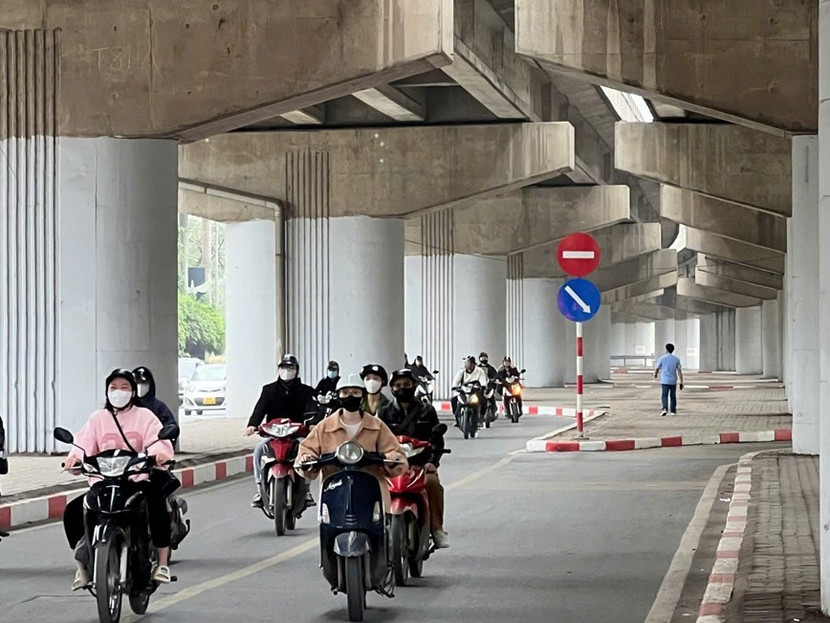 Hà Nội sẽ có cơ chế, chính sách hỗ trợ người dân chuyển đổi xe xăng sang xe điện