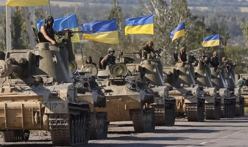 Cuộc nội chiến Ukraine đang tiếp diễn trong khi phương Tây liên tiếp cung cấp vũ khí cho quân chính phủ Kiev