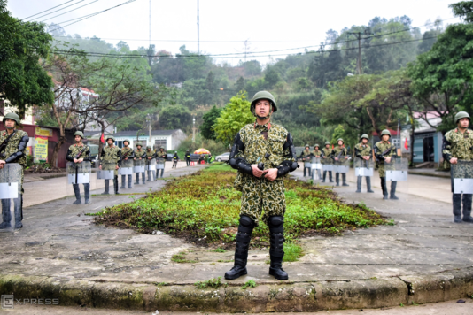 [Cập nhật] Chủ tịch Triều Tiên Kim Jong-un tạm biệt Việt Nam, lên siêu tàu bọc thép về nước ảnh 13