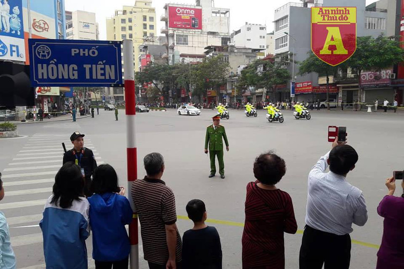 [Cập nhật] Chủ tịch Triều Tiên Kim Jong-un tạm biệt Việt Nam, lên siêu tàu bọc thép về nước ảnh 14