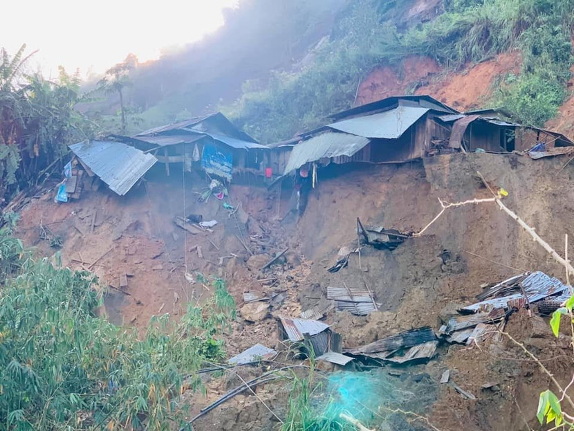 Hiện trường vụ sạt lở đất tại xã Phước Lộc, huyện Phước Sơn vùi lấp 11 người