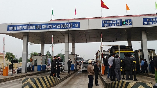 Tổng cục Đường bộ Việt Nam đề nghị miễn phí qua trạm BOT cho các phương tiện chở hàng hóa cứu trợ miền Trung