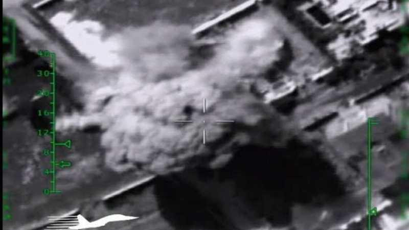 Chiến đấu cơ Nga dội bom phá hủy một căn cứ của phiến quân IS ở Sa mạc Trắng, ngày 15-12-2020