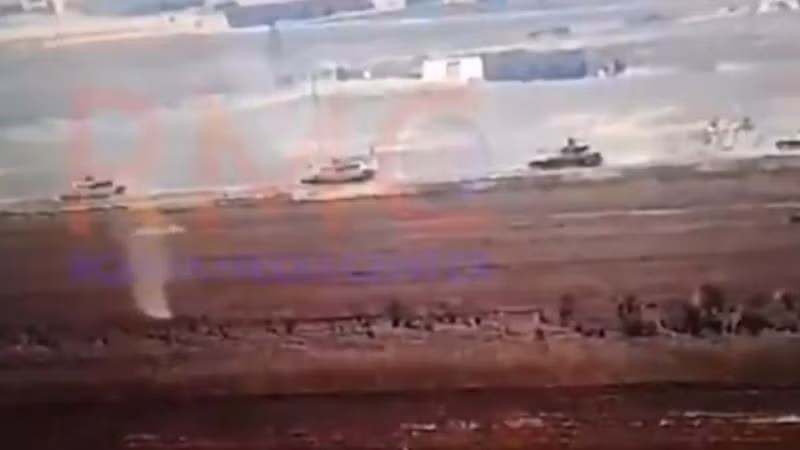 Thổ Nhĩ Kỳ triển khai hàng chục xe tăng đến Syria