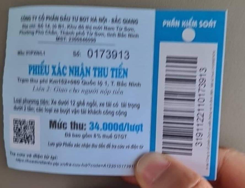 Do thiết bị không nhận diện được tài khoản ePass nên khách hàng đã phải mua vé thủ công trên đường Hà Nội- Bắc Giang Do thiết bị không nhận diện được tài khoản ePass nên khách hàng đã phải mua vé thủ công trên đường Hà Nội- Bắc Giang