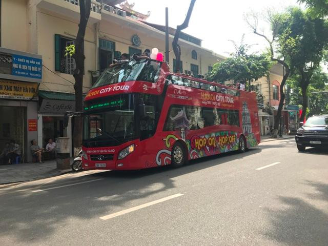 Buýt 2 tầng city tour phải giảm giá vé, kích cầu người dùng Buýt 2 tầng city tour phải giảm giá vé, kích cầu người dùng