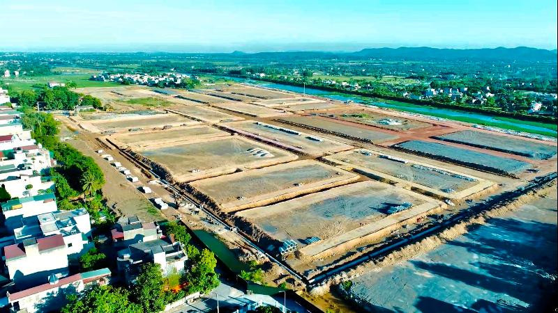 TNR Stars Bỉm Sơn đang hoàn thiện mặt bằng để thi công các hạng mục cảnh quan – tạo điểm nhấn về thành phố ven sông của Tp.Bỉm Sơn, tỉnh Thanh Hóa