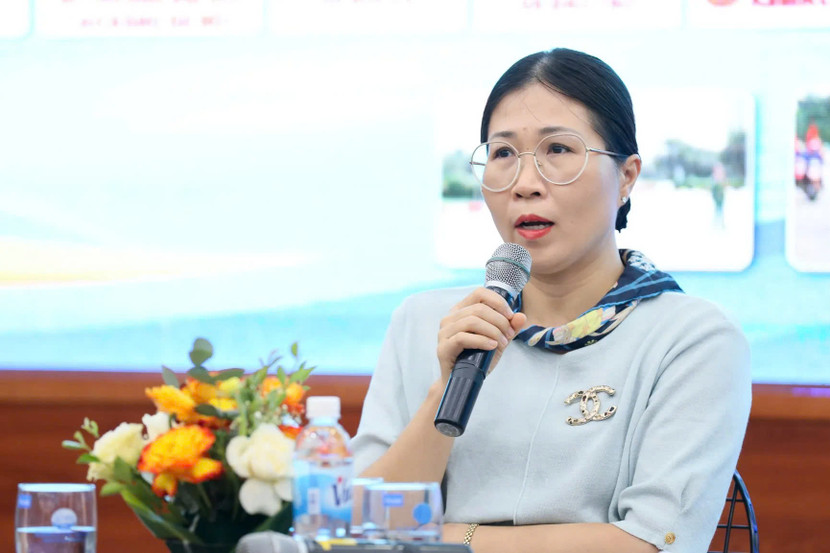 Bà Nguyễn Thị Thanh Thủy - Chánh Văn phòng Ban ATGT TP Hà Nội mong muốn mỗi sinh viên trở thành một &quot;tuyên truyền viên&quot; về văn hoá ATGT