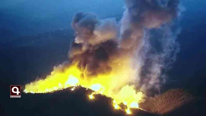 Azecbaijan bị cáo buộc sử dụng bom chứa chất phốt pho trắng, gây cháy lớn tại khu rừng ở Karabakh