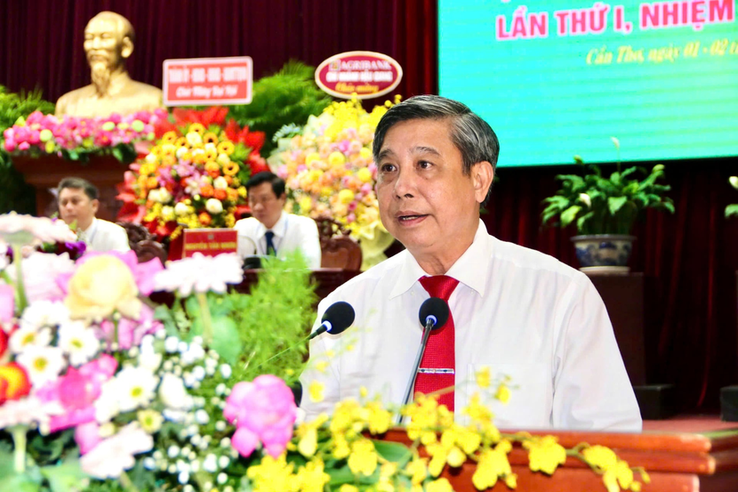 Đồng chí Đồng Văn Thanh, Phó Bí thư Thường trực Thành ủy – Chủ tịch HĐND TP Cần Thơ phát biểu chỉ đạo đại hội.