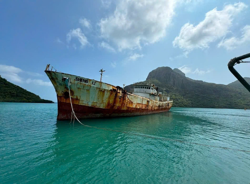 Theo các quy định hiện hành, tàu Sheng Li phải tiêu huỷ hoặc bán, không được đánh đắm tạo điểm lặn du lịch