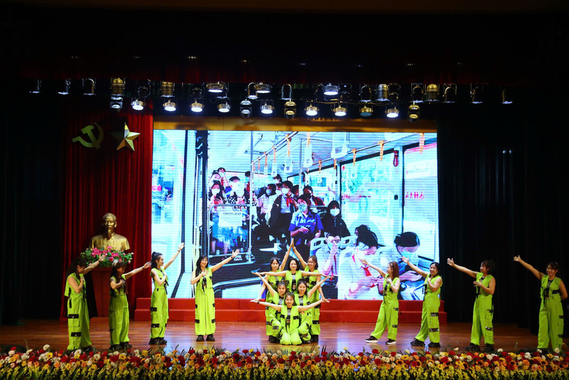 Nhân viên xe buýt thuộc Transerco hào hứng, sôi nổi thi đua Nhân viên xe buýt thuộc Transerco hào hứng, sôi nổi thi đua