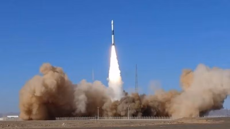 Tên lửa Kuaizhou-1A mang theo vệ tinh Jilin-1 được phóng đi từ một trung tâm phóng ở Nội Mông, ngày 12-9-2020