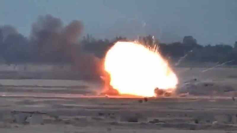 Nổ lớn sau vụ tấn công của Armenia nhằm vào đoàn xe chở đạn dược của Azecbaijan, ngày 29-9-2020 Nổ lớn sau vụ tấn công của Armenia nhằm vào đoàn xe chở đạn dược của Azecbaijan, ngày 29-9-2020