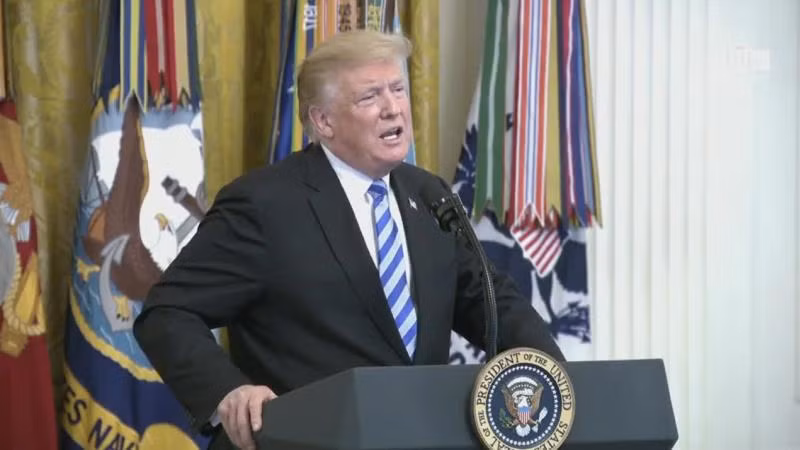 Tổng thống Mỹ Donald Trump Tổng thống Mỹ Donald Trump