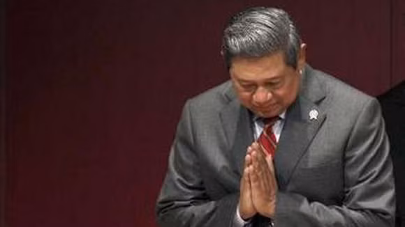 Đứng trước biến động ảnh 1