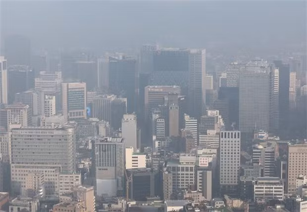 Bụi mịn bao phủ bầu trời tại Seoul, Hàn Quốc