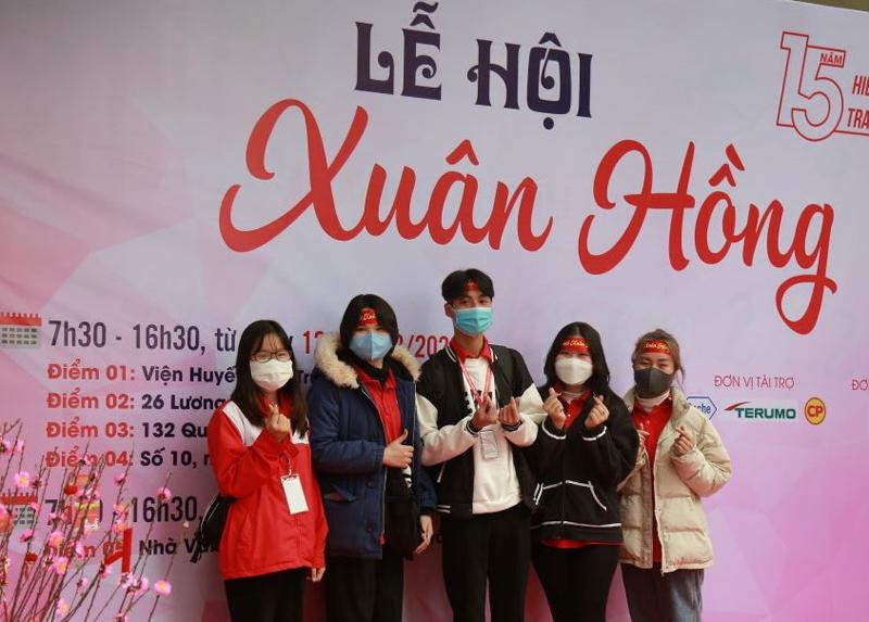 Nhiều bạn trẻ đã tham gia Lễ hội Xuân hồng 2022, lan tỏa giá trị tốt đẹp. Ảnh: Viện Huyết học – Truyền máu Trung ương. Nhiều bạn trẻ đã tham gia Lễ hội Xuân hồng 2022, lan tỏa giá trị tốt đẹp. Ảnh: Viện Huyết học – Truyền máu Trung ương.