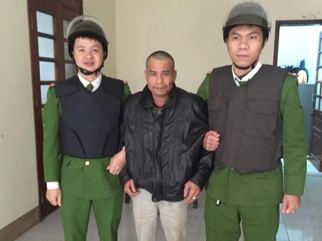 Đối tượng Tuấn bị bắt giữ. Ảnh: Dân Trí Đối tượng Tuấn bị bắt giữ. Ảnh: Dân Trí