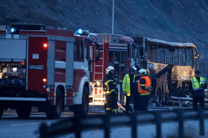 Ít nhất 45 người chết trong vụ cháy xe buýt tại Bulgaria vào sáng sớm nay 23-11-2021