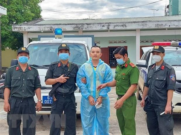 Đối tượng Lê Văn Phi (biệt danh Phi đen, SN 1986, quê Nghệ An) bị bắt để điều tra về hành vi bắt giữ người trái pháp luật. Ảnh: TTXVN