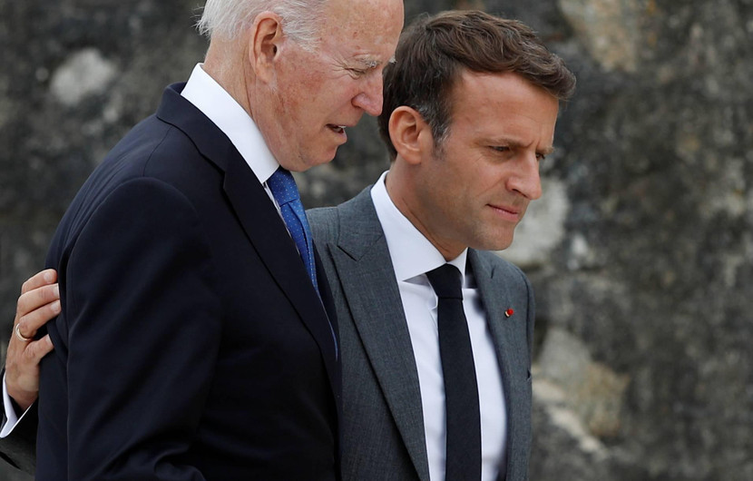 Tổng thống Mỹ Joe Biden và người đồng cấp Pháp Emmanuel Macron