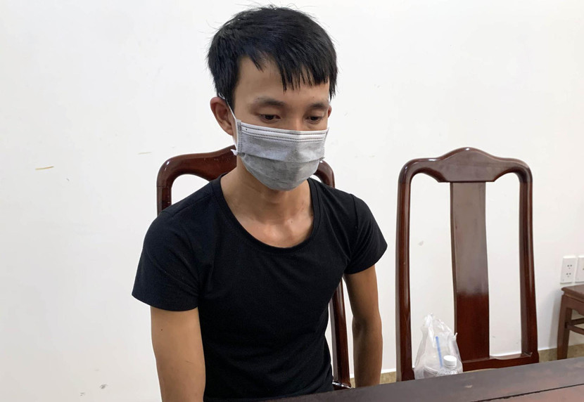 Dương Văn Quỳnh bị cảnh sát bắt giữ. Ảnh: Zing Dương Văn Quỳnh bị cảnh sát bắt giữ. Ảnh: Zing