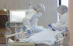 Điều trị cho bệnh nhân Covid-19 tại một bệnh viện ở Nhật Bản