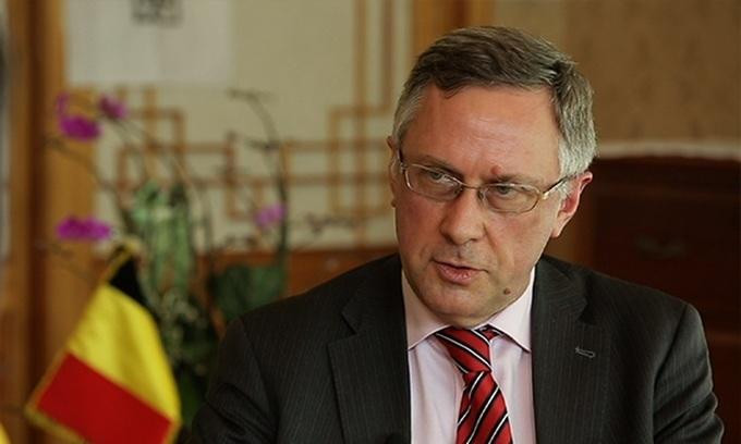 Đại sứ Bỉ tại Hàn Quốc Peter Lescouhier Đại sứ Bỉ tại Hàn Quốc Peter Lescouhier