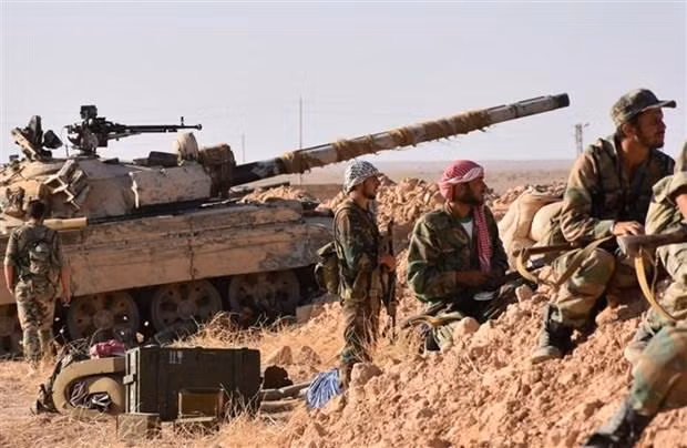 Các lực lượng trung thành với Chính phủ Syria trong 1 chiến dịch tại tỉnh Deir Ezzor