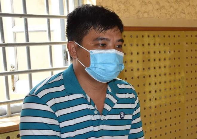 Lê Văn Tiểu bị cảnh sát tạm giữ để điều tra. Ảnh: Zing