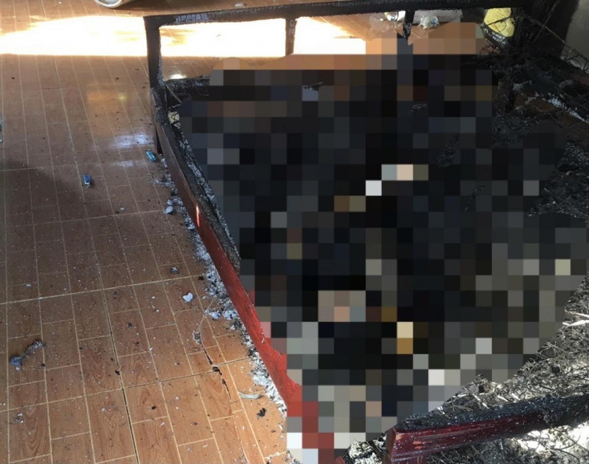 Công an đang điều tra vụ thi thể người đàn ông chết cháy trong căn nhà tạm ở Bà Rịa - Vũng Tàu. Ảnh: VOV Công an đang điều tra vụ thi thể người đàn ông chết cháy trong căn nhà tạm ở Bà Rịa - Vũng Tàu. Ảnh: VOV