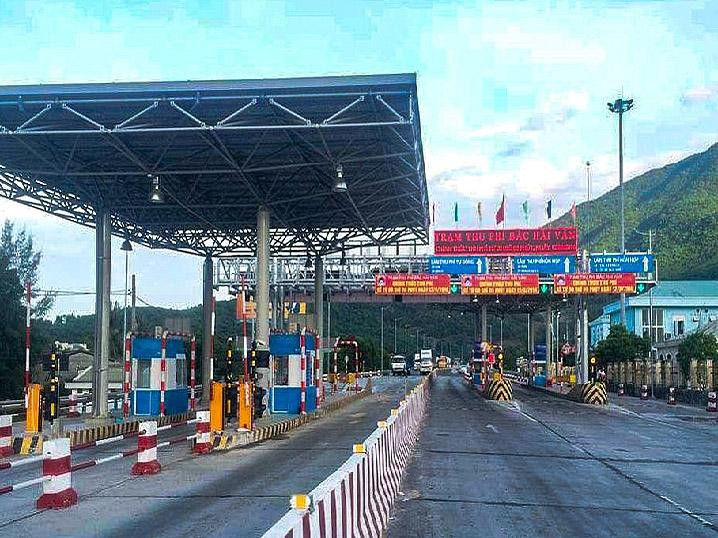 Từ 1/5, phí đường bộ qua trạm Bắc Hải Vân tăng kịch trần, đặc biệt nhóm xe loại 2 tăng 70.000 đồng/lượt